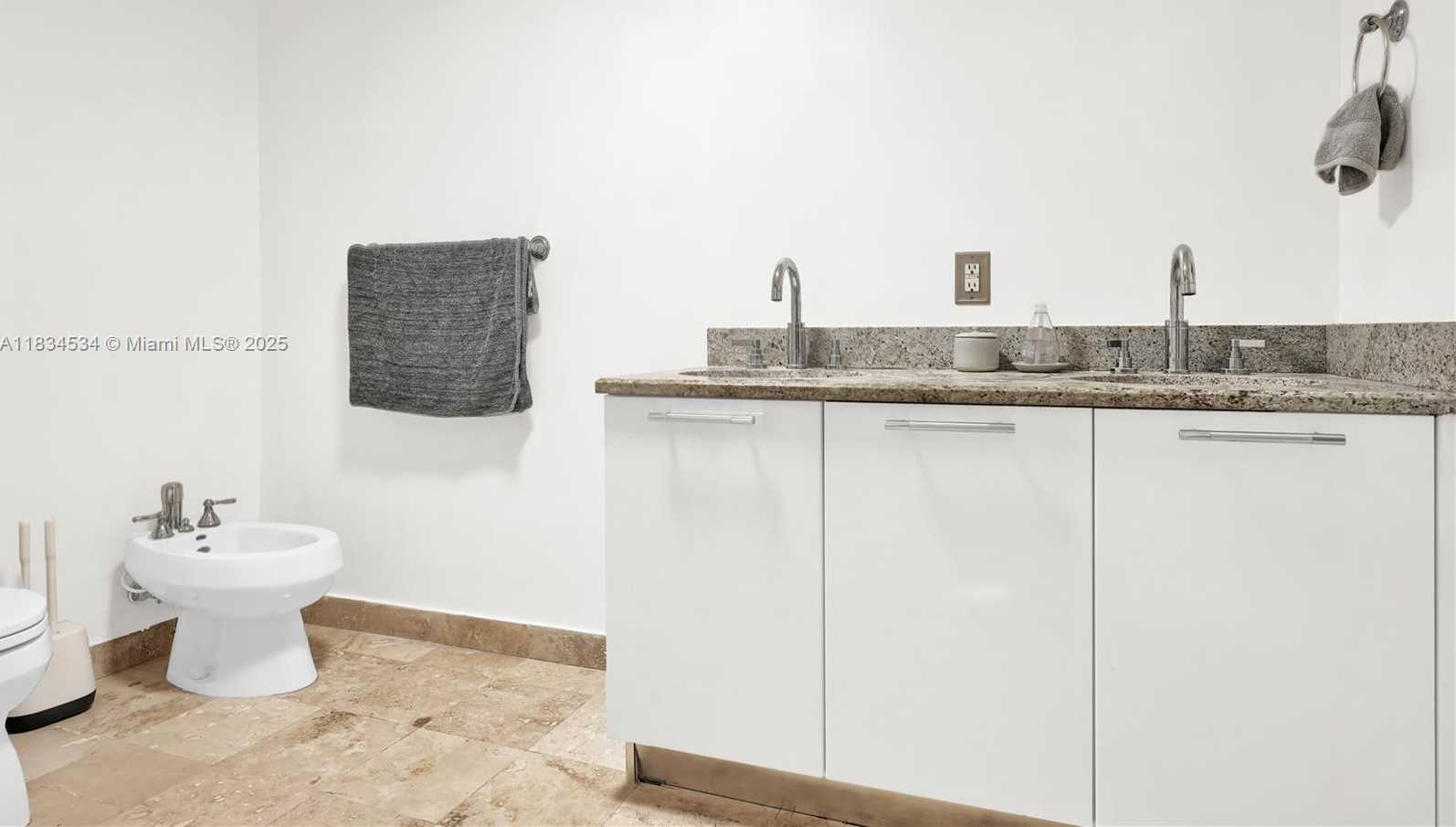 Small Image of 3339 VIRGINIA ST #PH-1, Miami Number 16