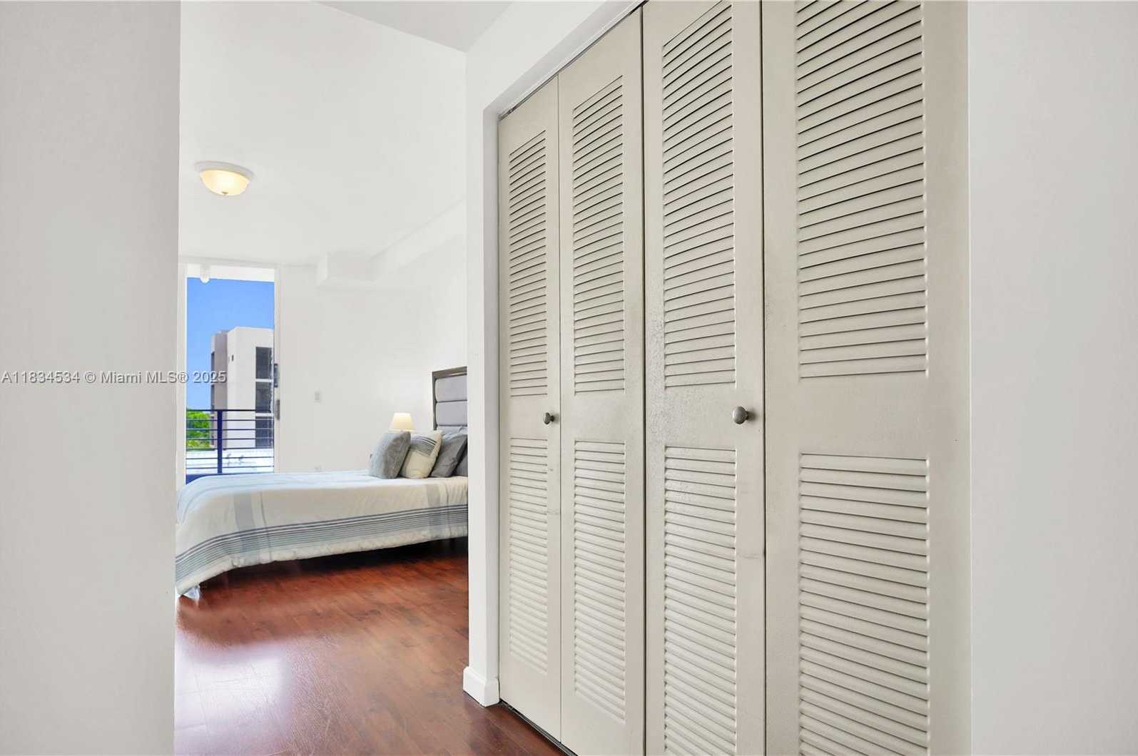 Small Image of 3339 VIRGINIA ST #PH-1, Miami Number 18