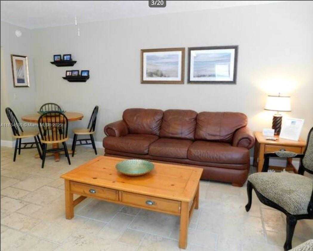 Small Image of 310 ARTHUR ST #9, Hollywood Number 2