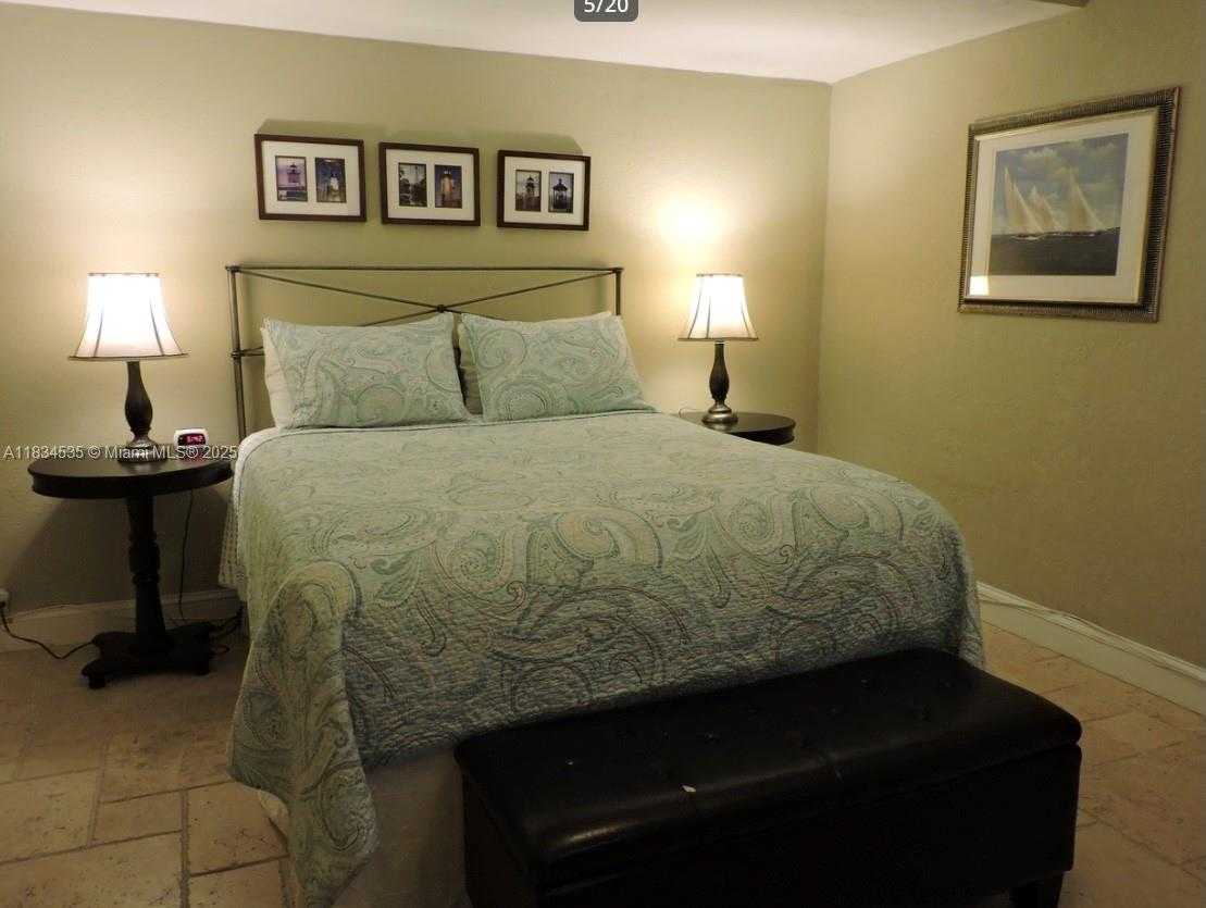 Small Image of 310 ARTHUR ST #9, Hollywood Number 4