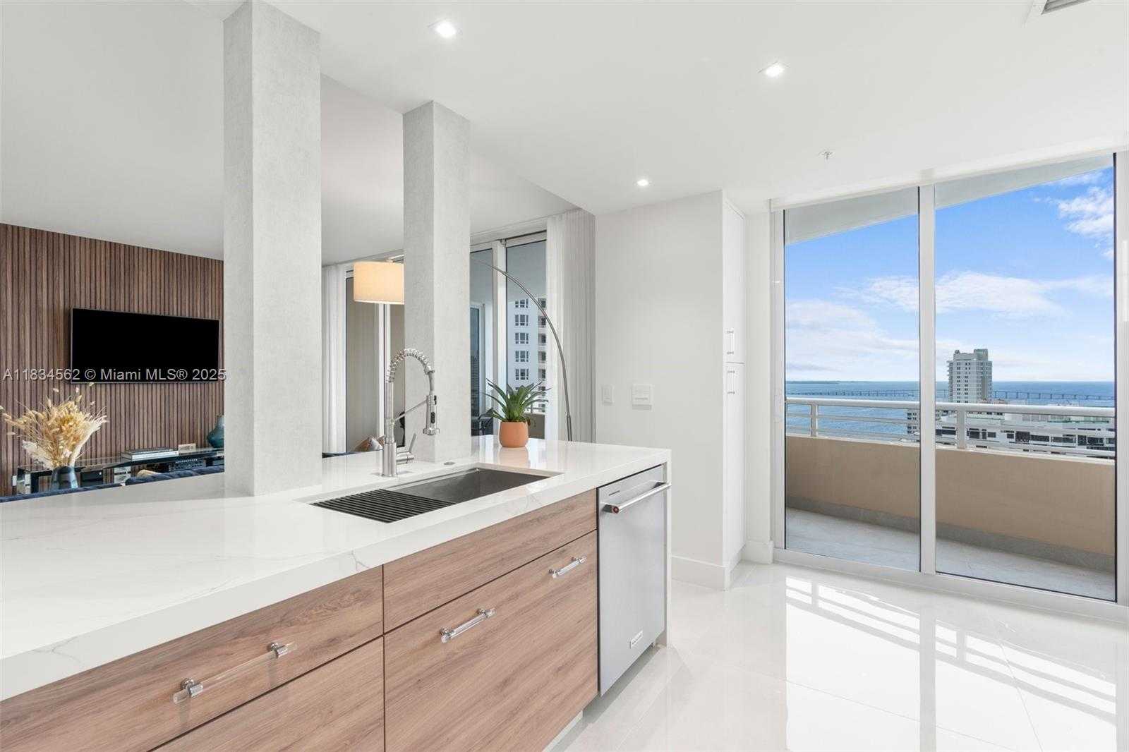 Small Image of 848 BRICKELL KEY DR #2705, Miami Number 10
