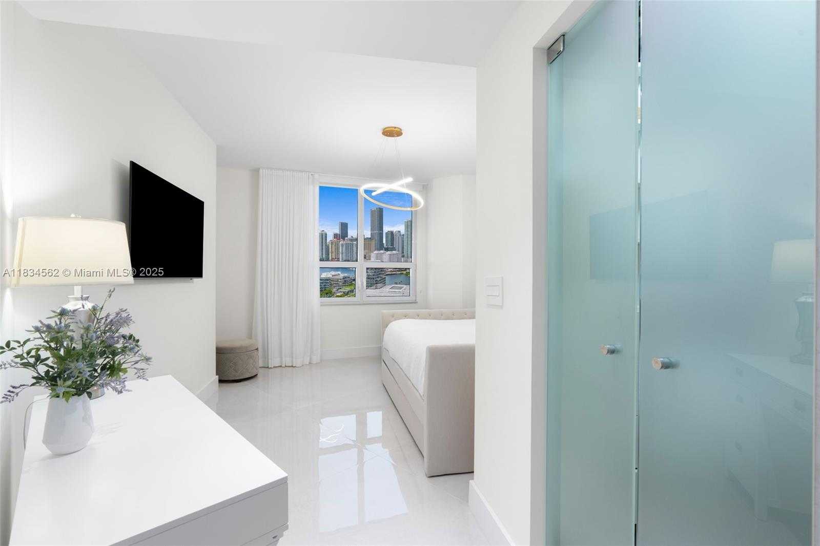 Small Image of 848 BRICKELL KEY DR #2705, Miami Number 24