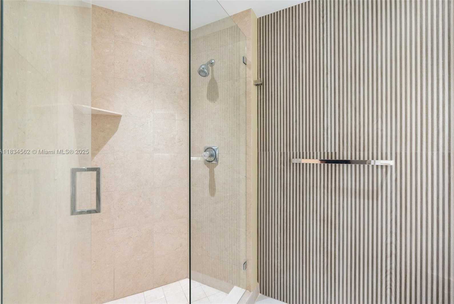 Small Image of 848 BRICKELL KEY DR #2705, Miami Number 28