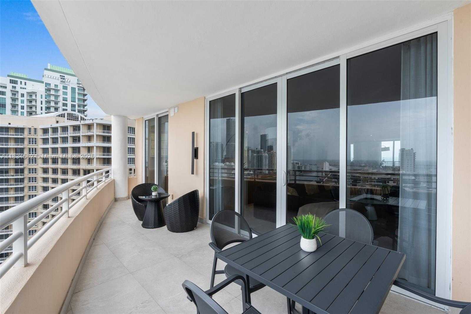 Small Image of 848 BRICKELL KEY DR #2705, Miami Number 31