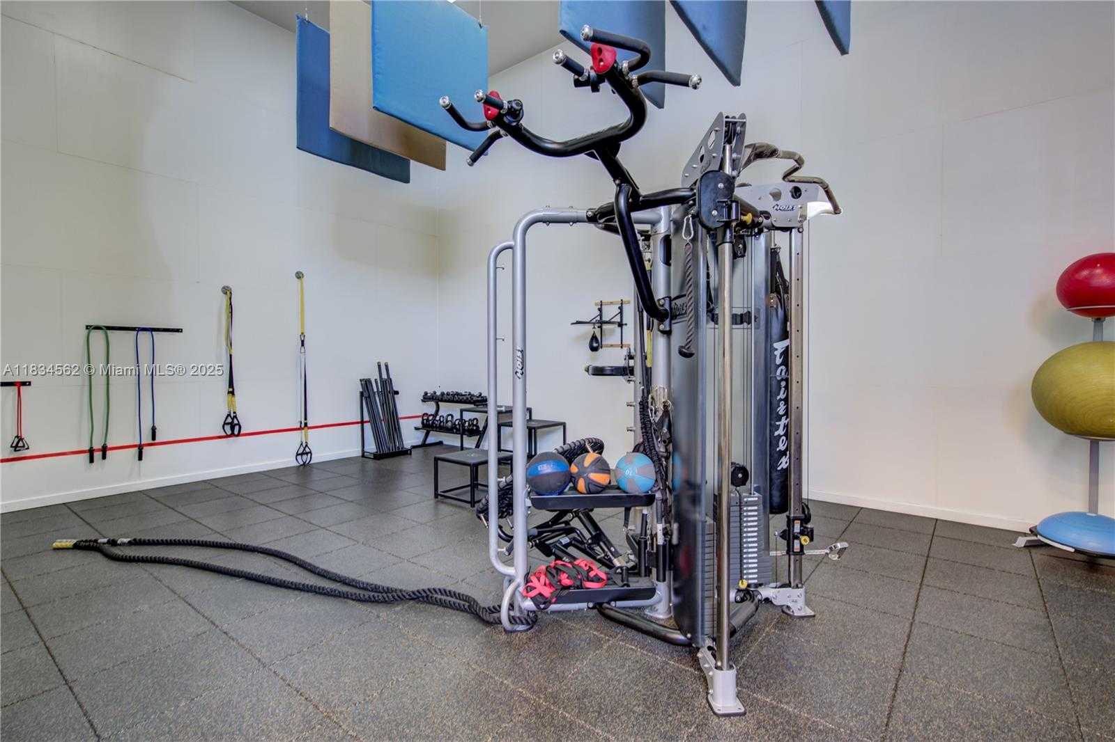 Small Image of 848 BRICKELL KEY DR #2705, Miami Number 36