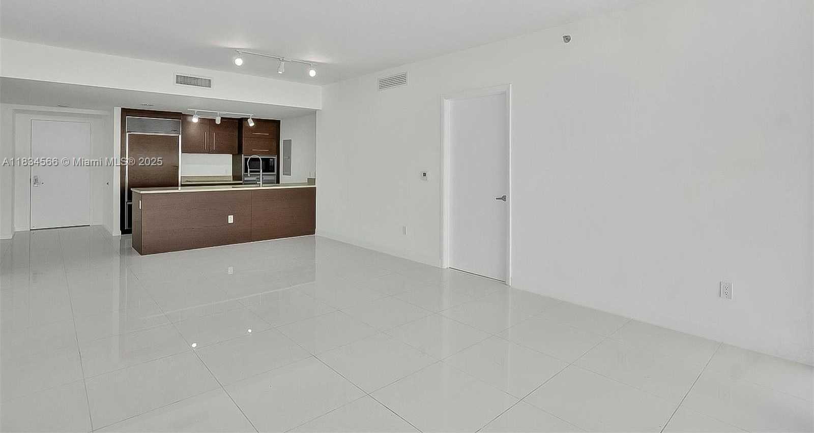 Small Image of 465 BRICKELL AVE #4505, Miami Number 11