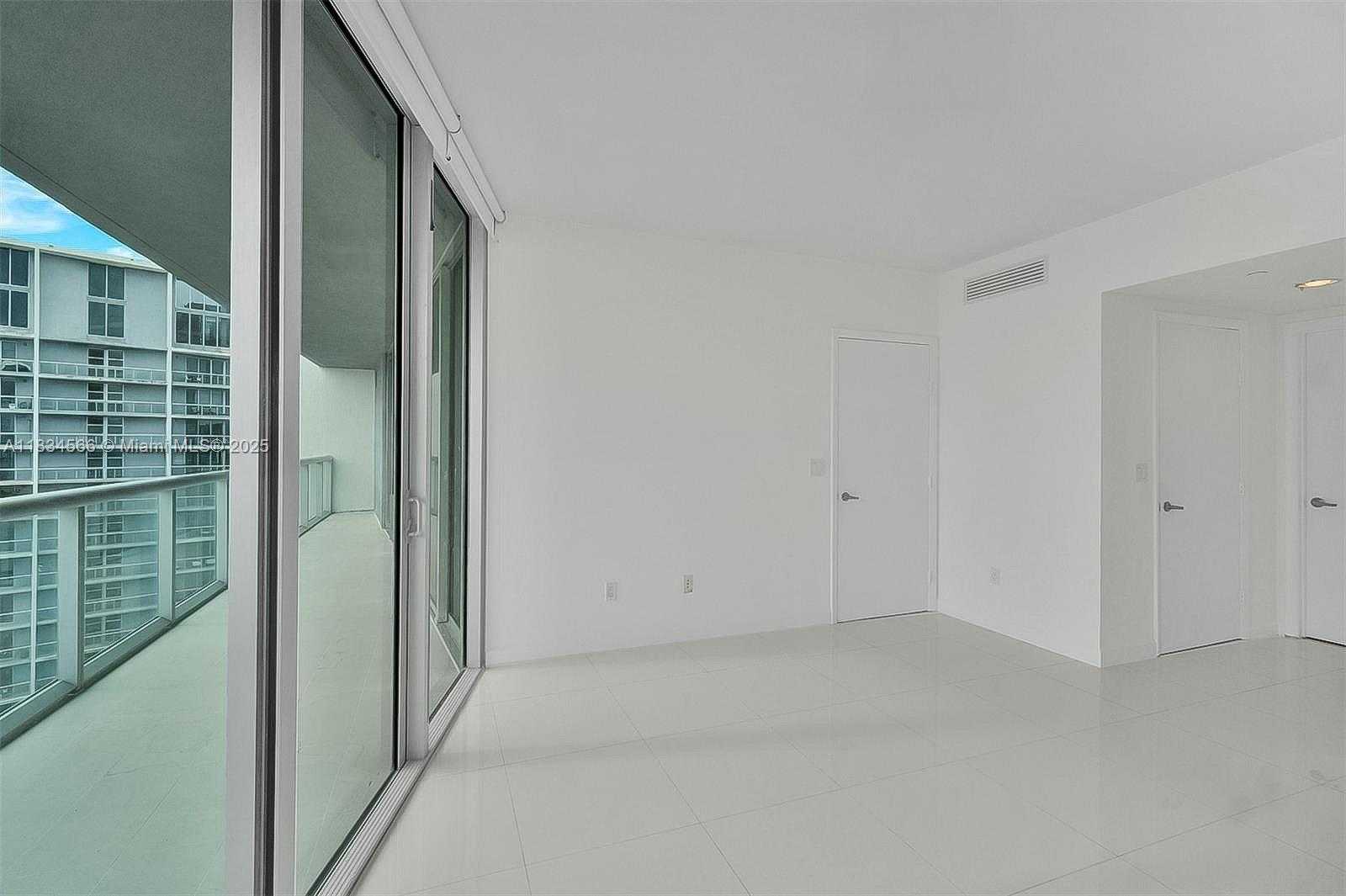 Small Image of 465 BRICKELL AVE #4505, Miami Number 16