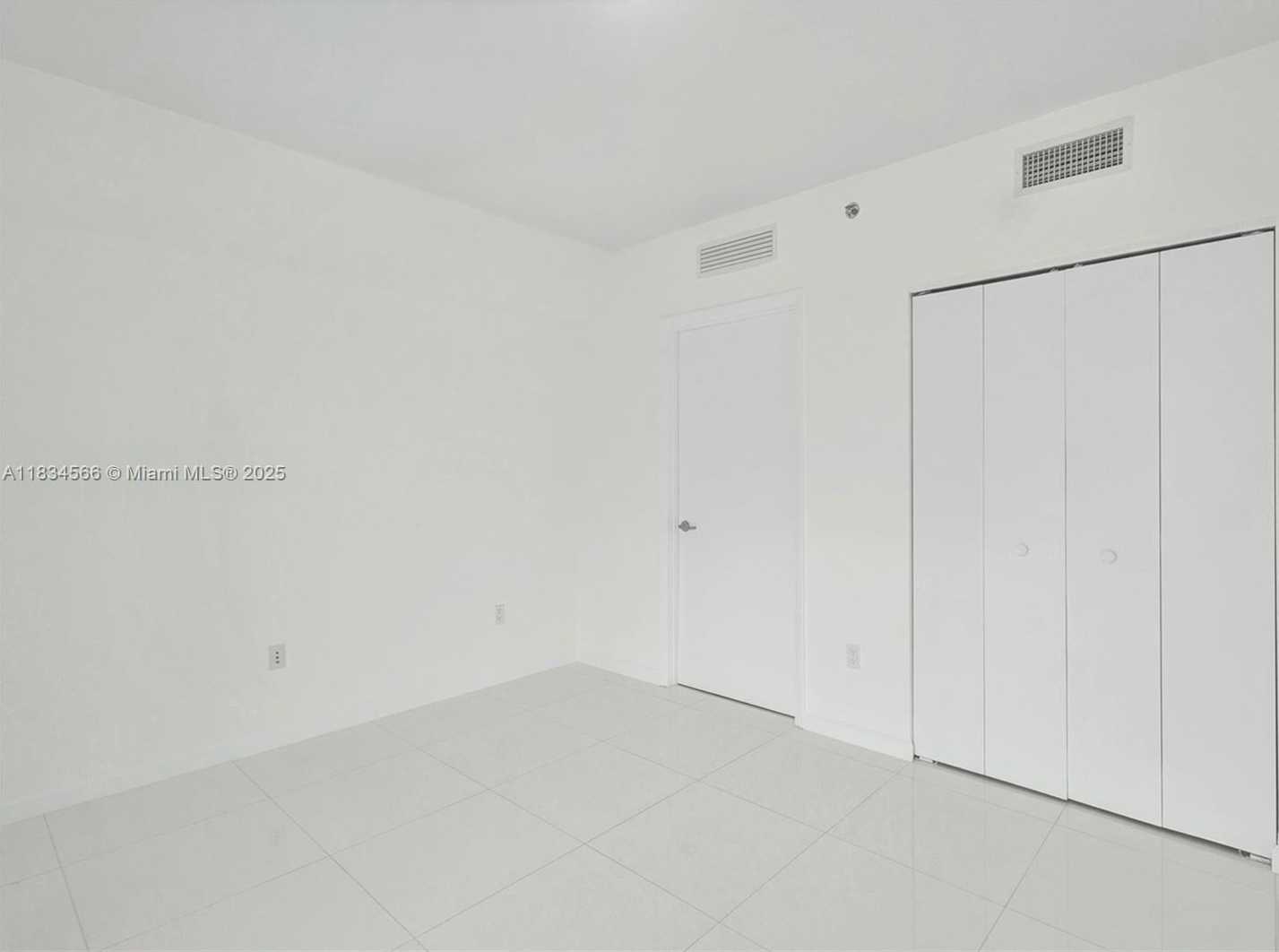 Small Image of 465 BRICKELL AVE #4505, Miami Number 17