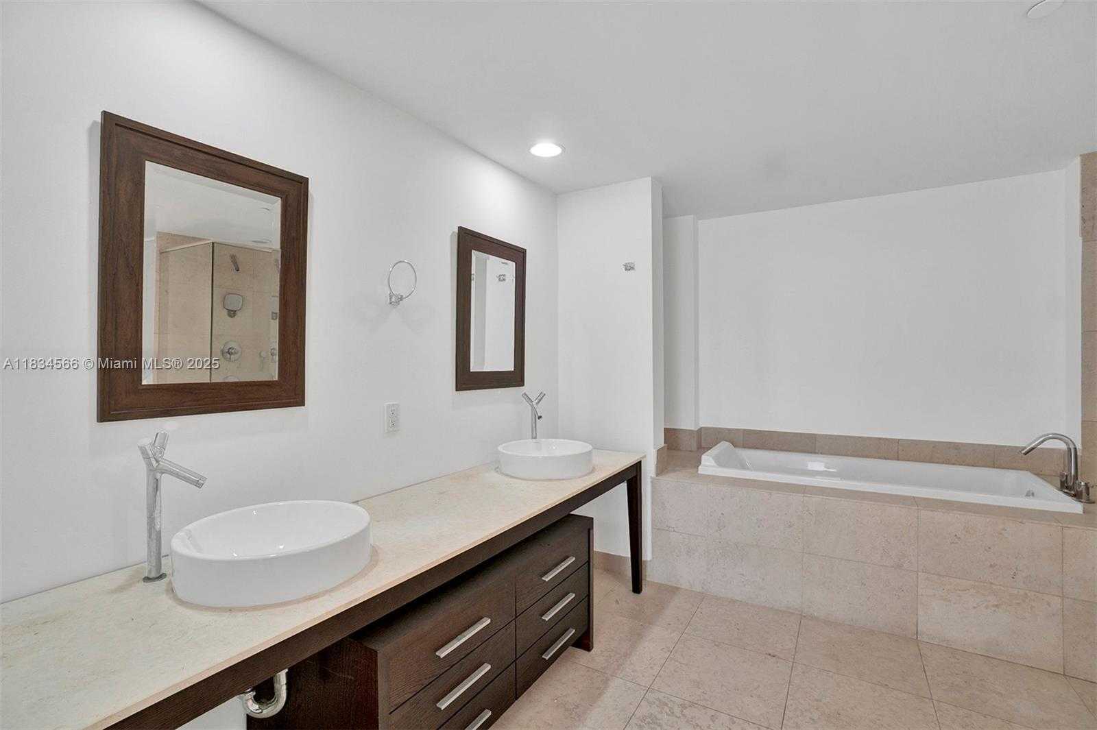 Small Image of 465 BRICKELL AVE #4505, Miami Number 20