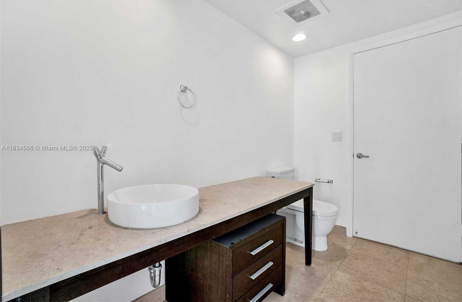 Small Image of 465 BRICKELL AVE #4505, Miami Number 22