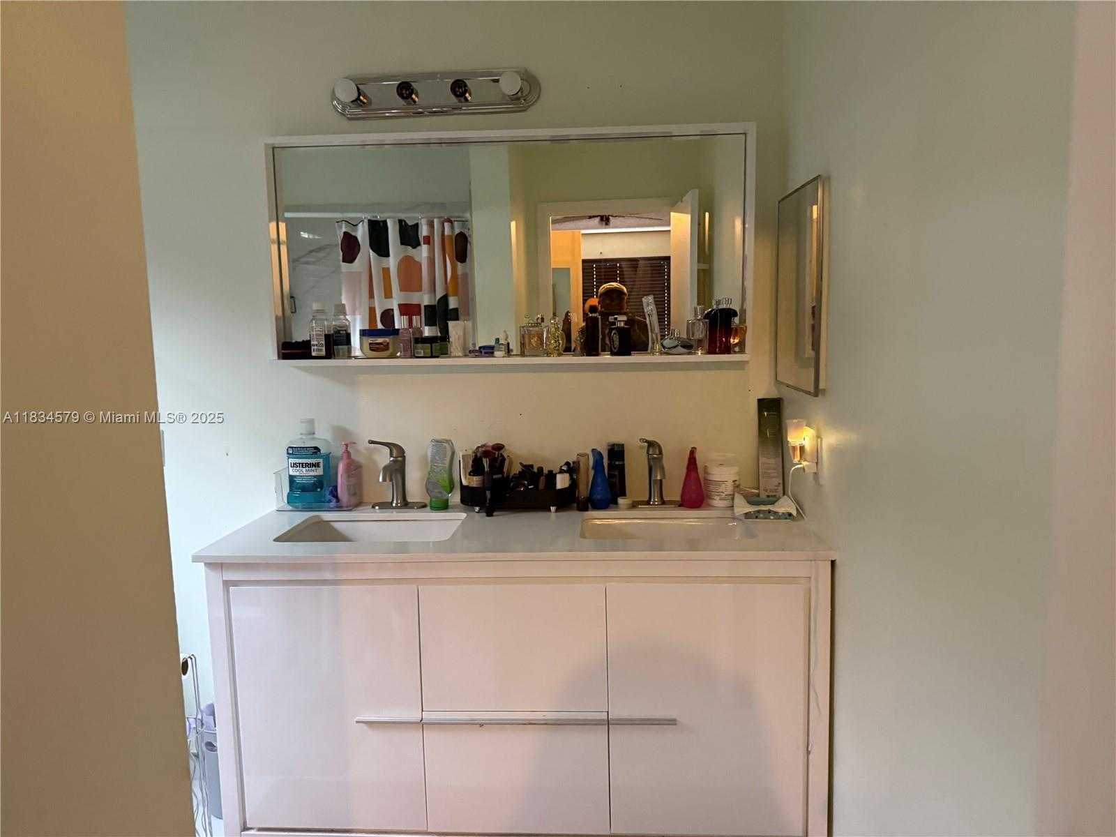 Small Image of 1851 SW 101st Way, Miramar, FL 33025, USA Number 11