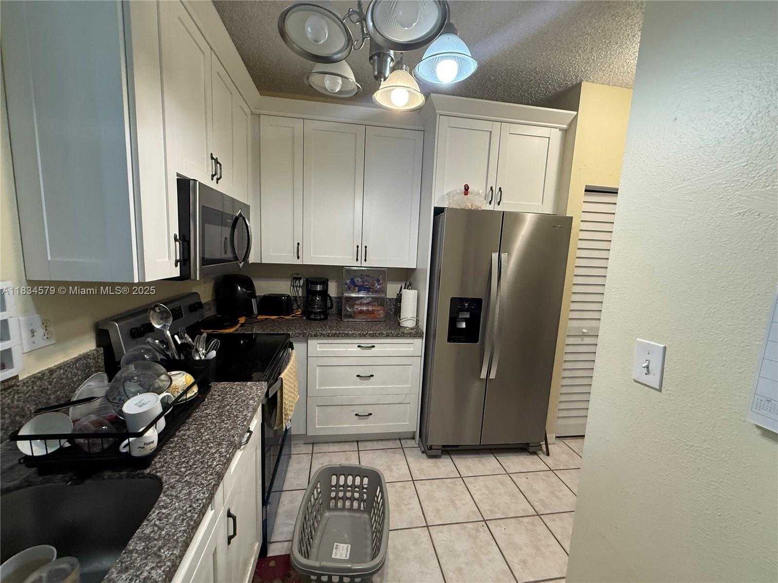 Small Image of 1851 SW 101st Way, Miramar, FL 33025, USA Number 7