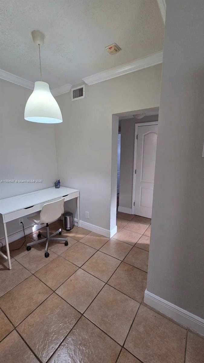 Small Image of 2200 SOUTH OCEAN DR #N101, Hollywood Number 9