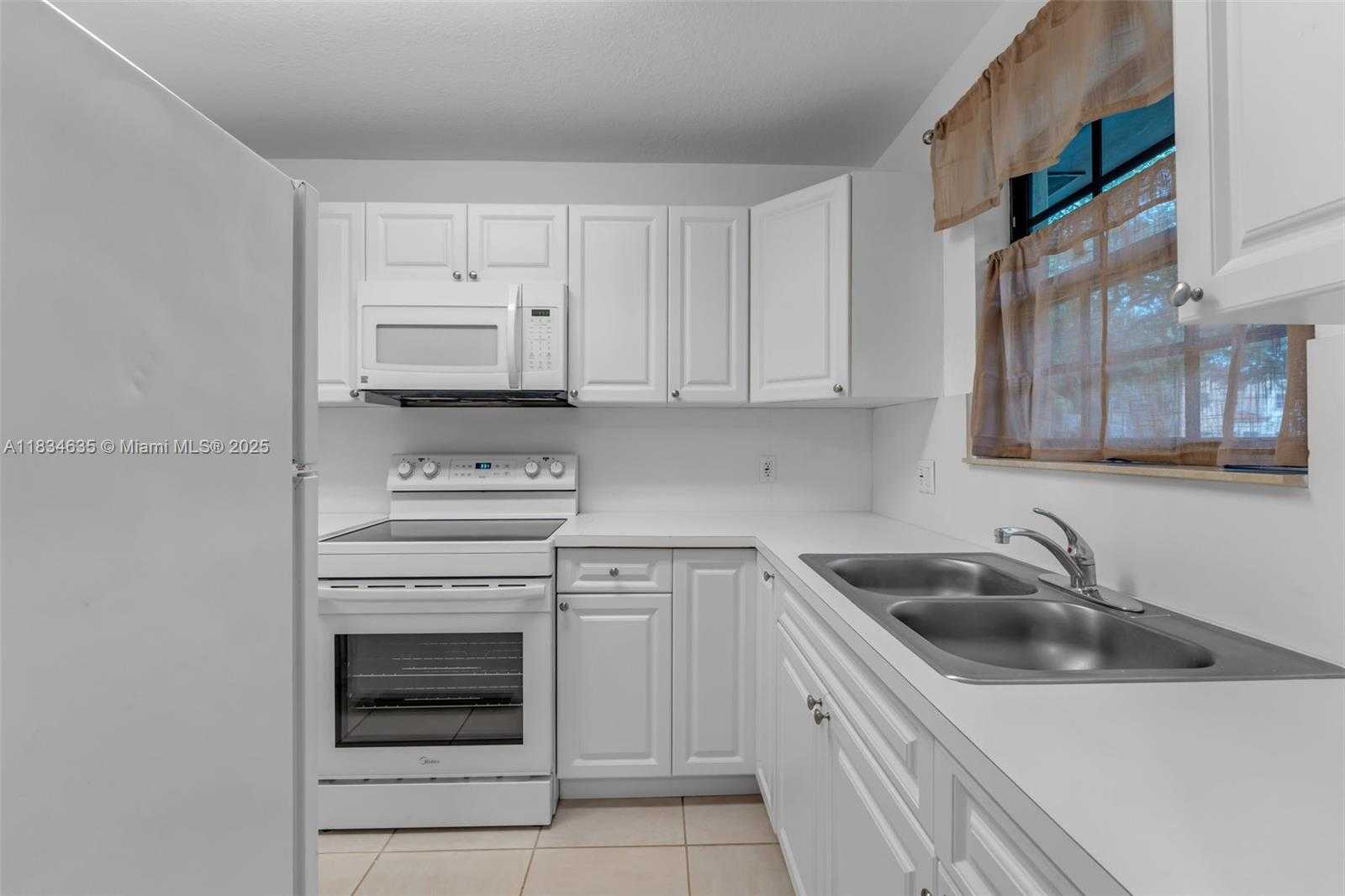 Small Image of 13926 SOUTH WEST 46TH TER #A - 351, Miami Number 10