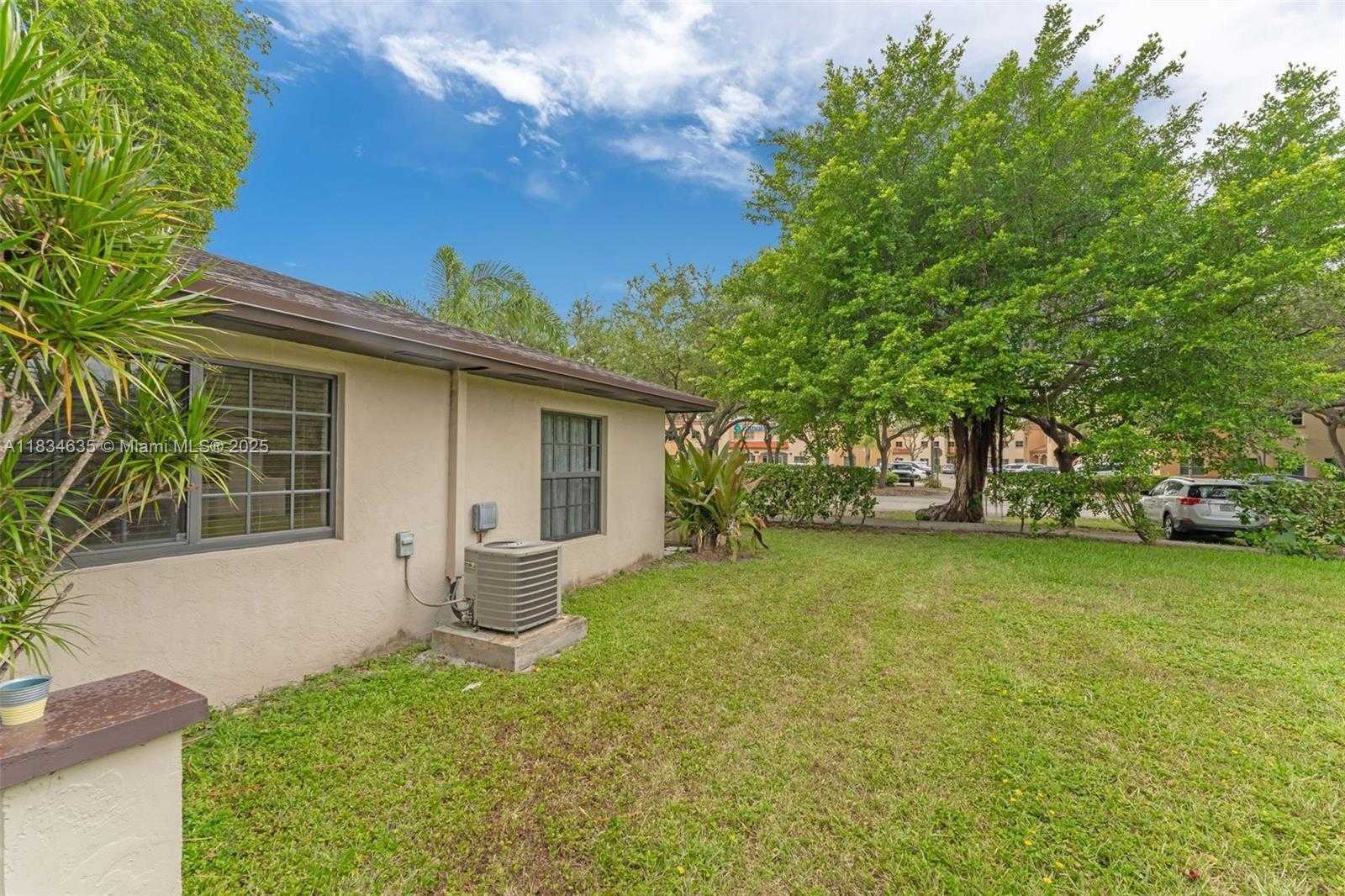 Small Image of 13926 SOUTH WEST 46TH TER #A - 351, Miami Number 23