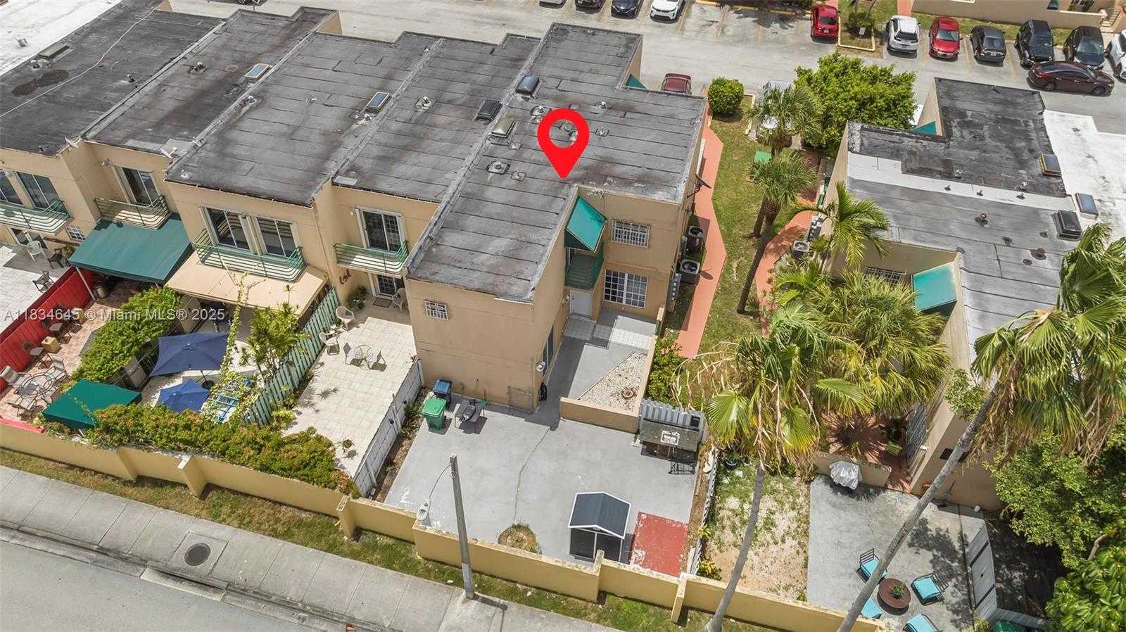 Small Image of 11955 SOUTH WEST 18TH TER #9, Miami Number 25