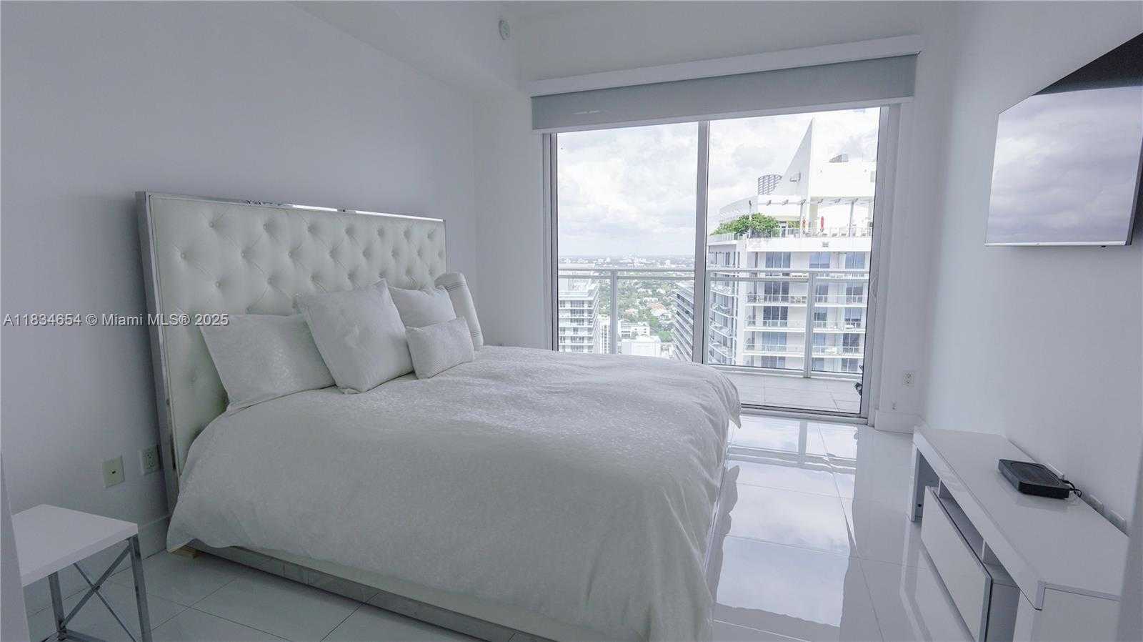 Small Image of 1080 BRICKELL AVE #4209, Miami Number 14