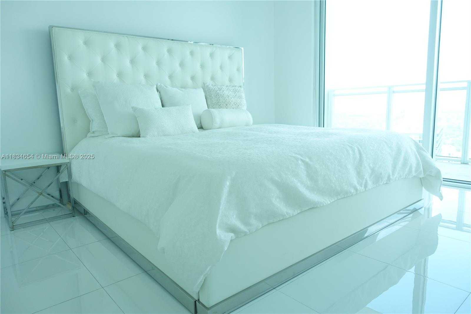 Small Image of 1080 BRICKELL AVE #4209, Miami Number 15