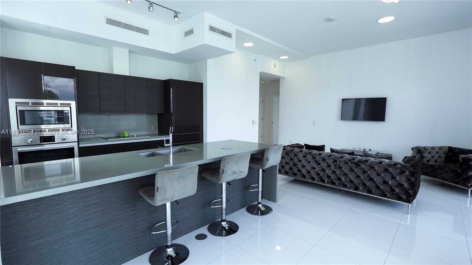 Small Image of 1080 BRICKELL AVE #4209, Miami Number 3