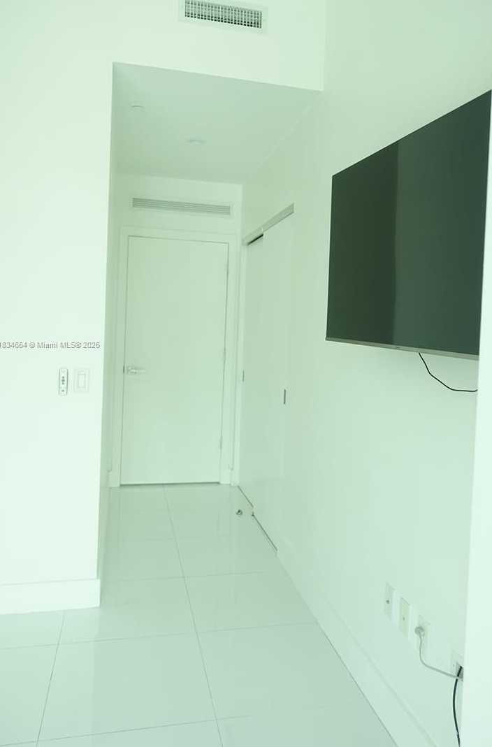 Small Image of 1080 BRICKELL AVE #4209, Miami Number 33