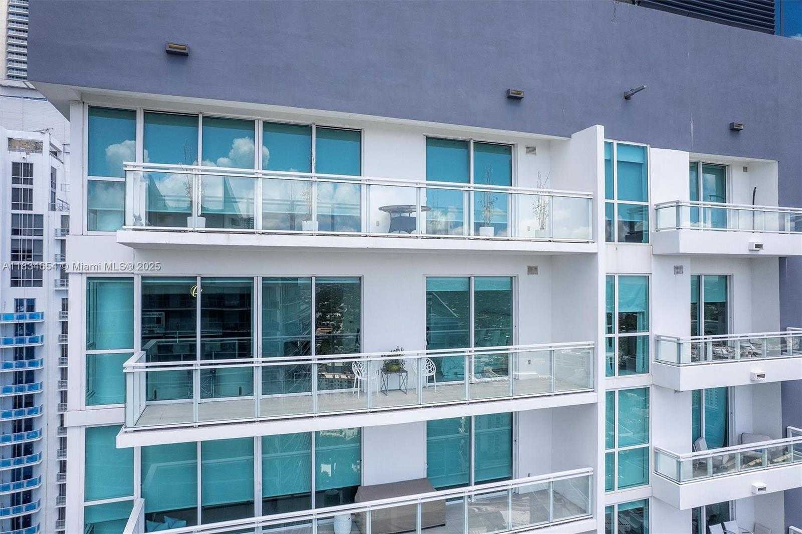 Small Image of 1080 BRICKELL AVE #4209, Miami Number 47