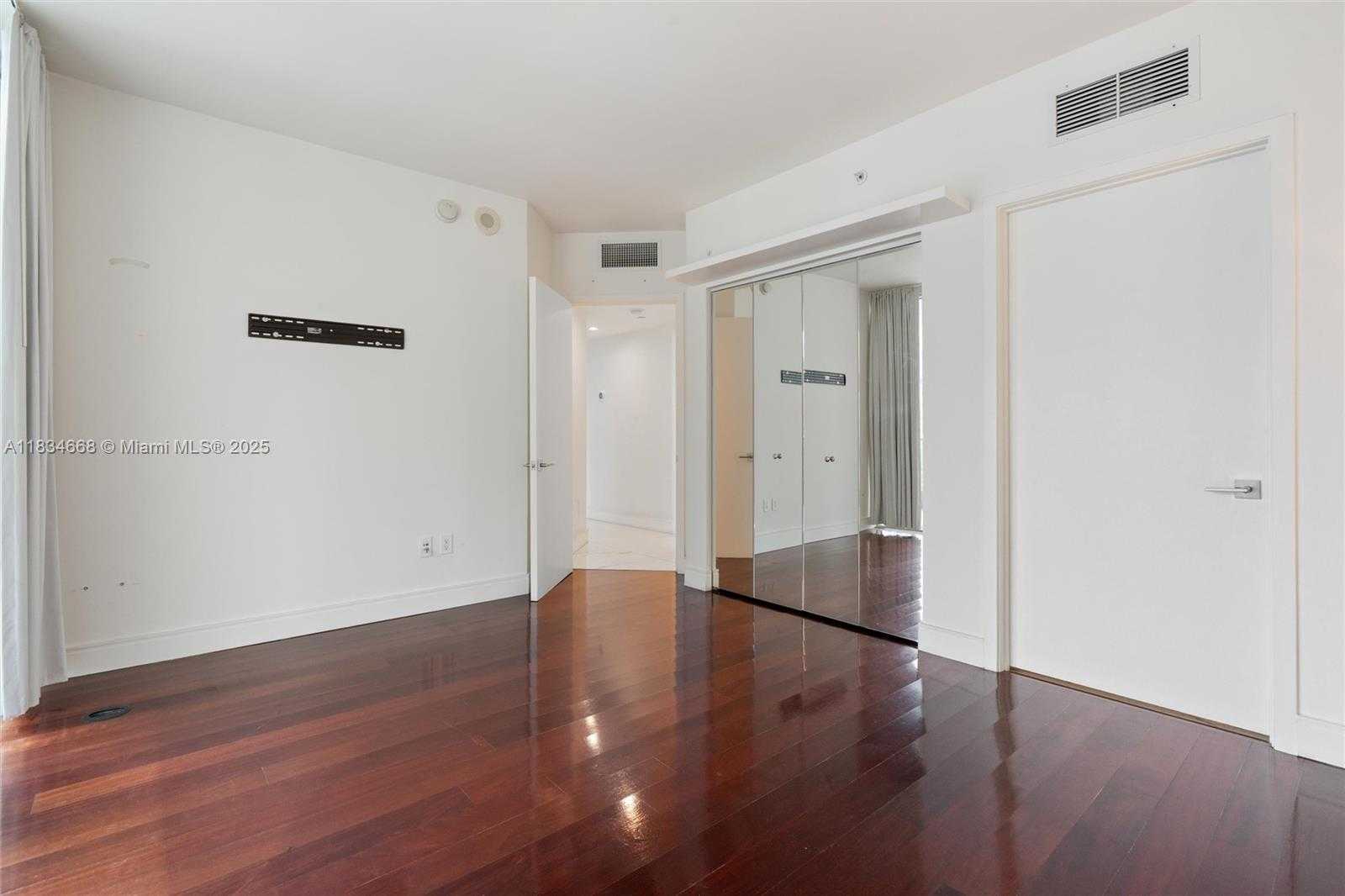 Small Image of 1331 BRICKELL BAY DR #2705, Miami Number 23