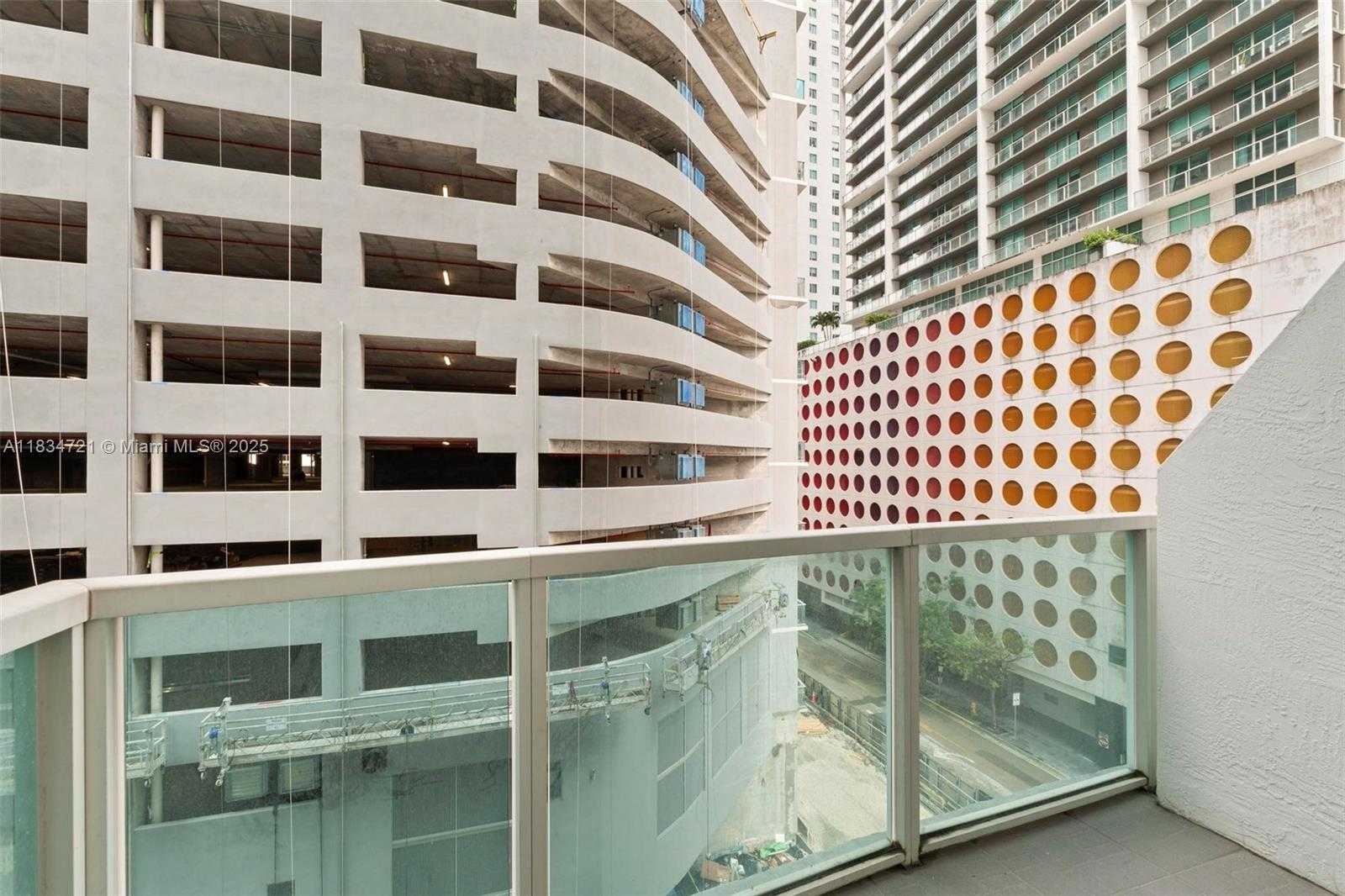 Small Image of 41 SOUTH EAST 5TH ST #501, Miami Number 17