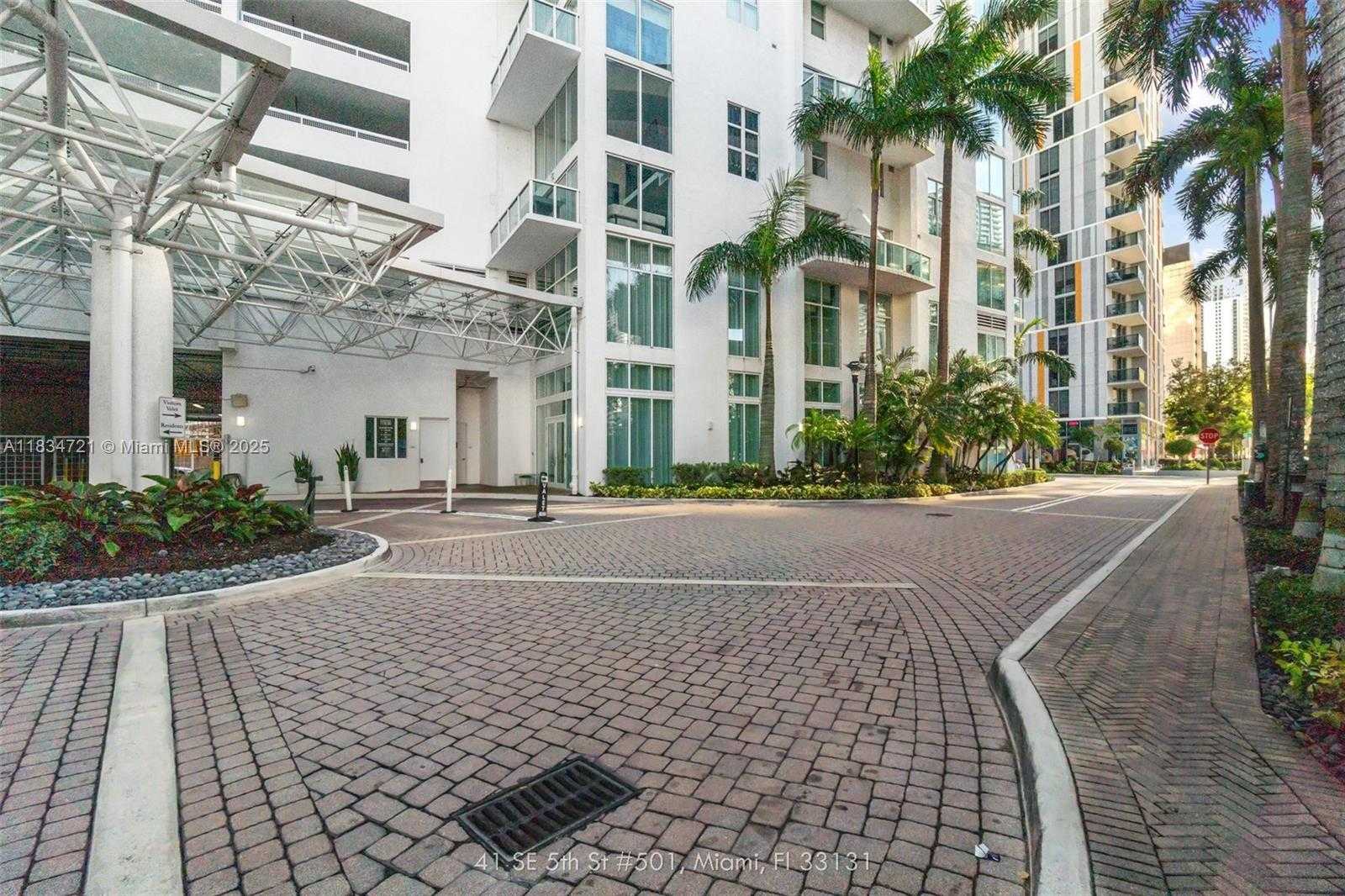 Small Image of 41 SOUTH EAST 5TH ST #501, Miami Number 5