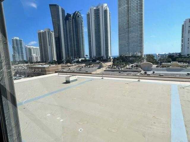 Small Image of 16909 NORTH BAY RD #319, Sunny Isles Beach Number 9