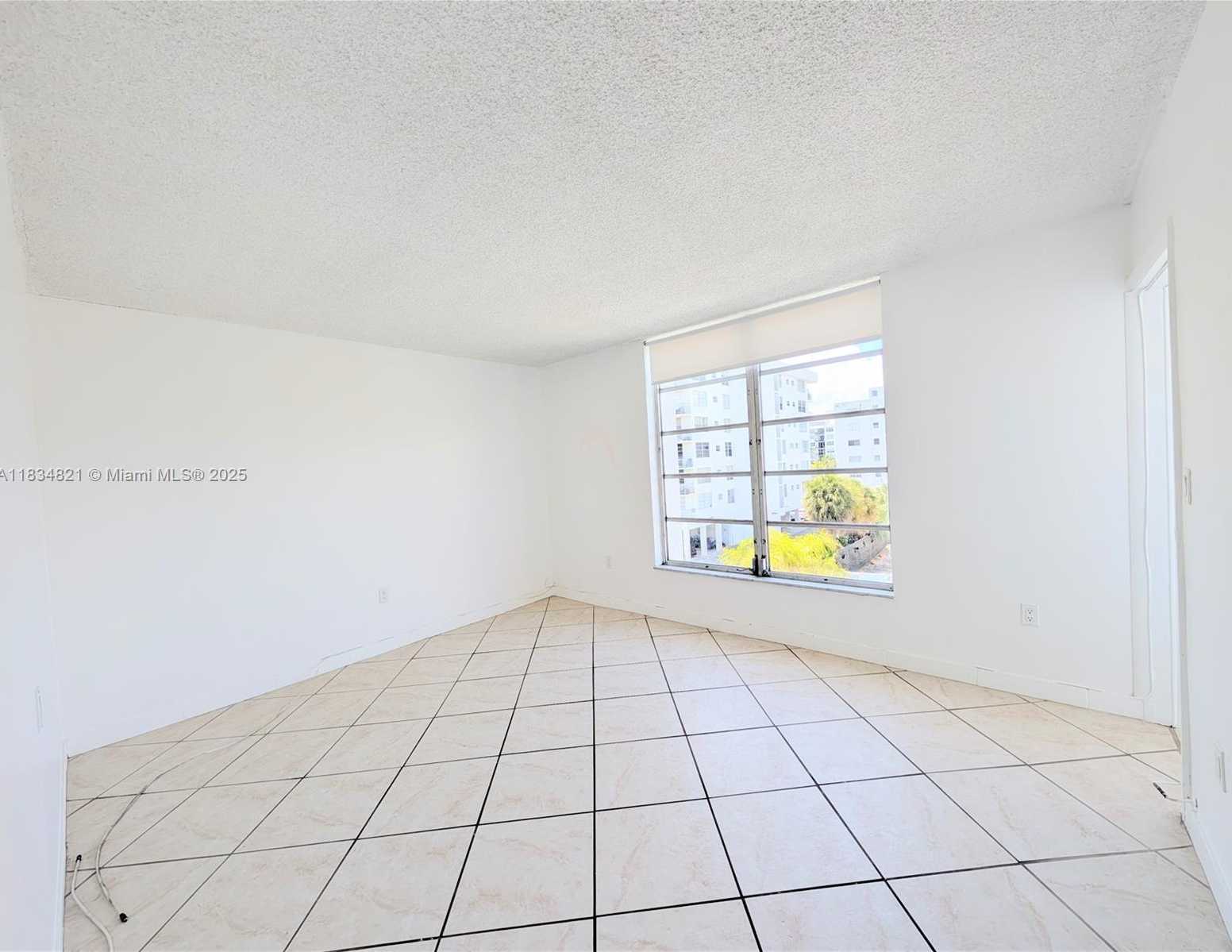 Small Image of 1075 93RD ST #401, Bay Harbor Islands Number 15