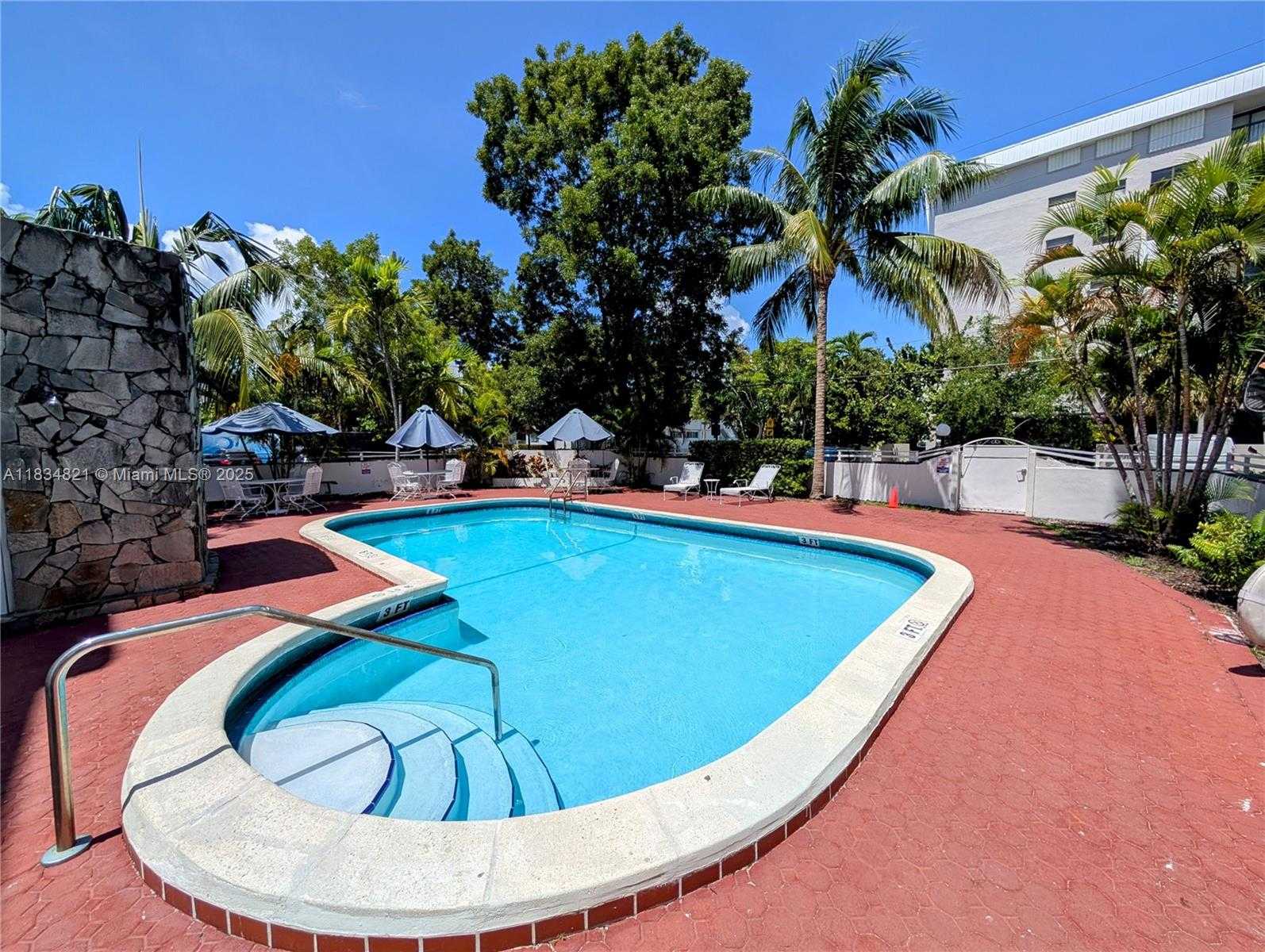 Small Image of 1075 93RD ST #401, Bay Harbor Islands Number 21