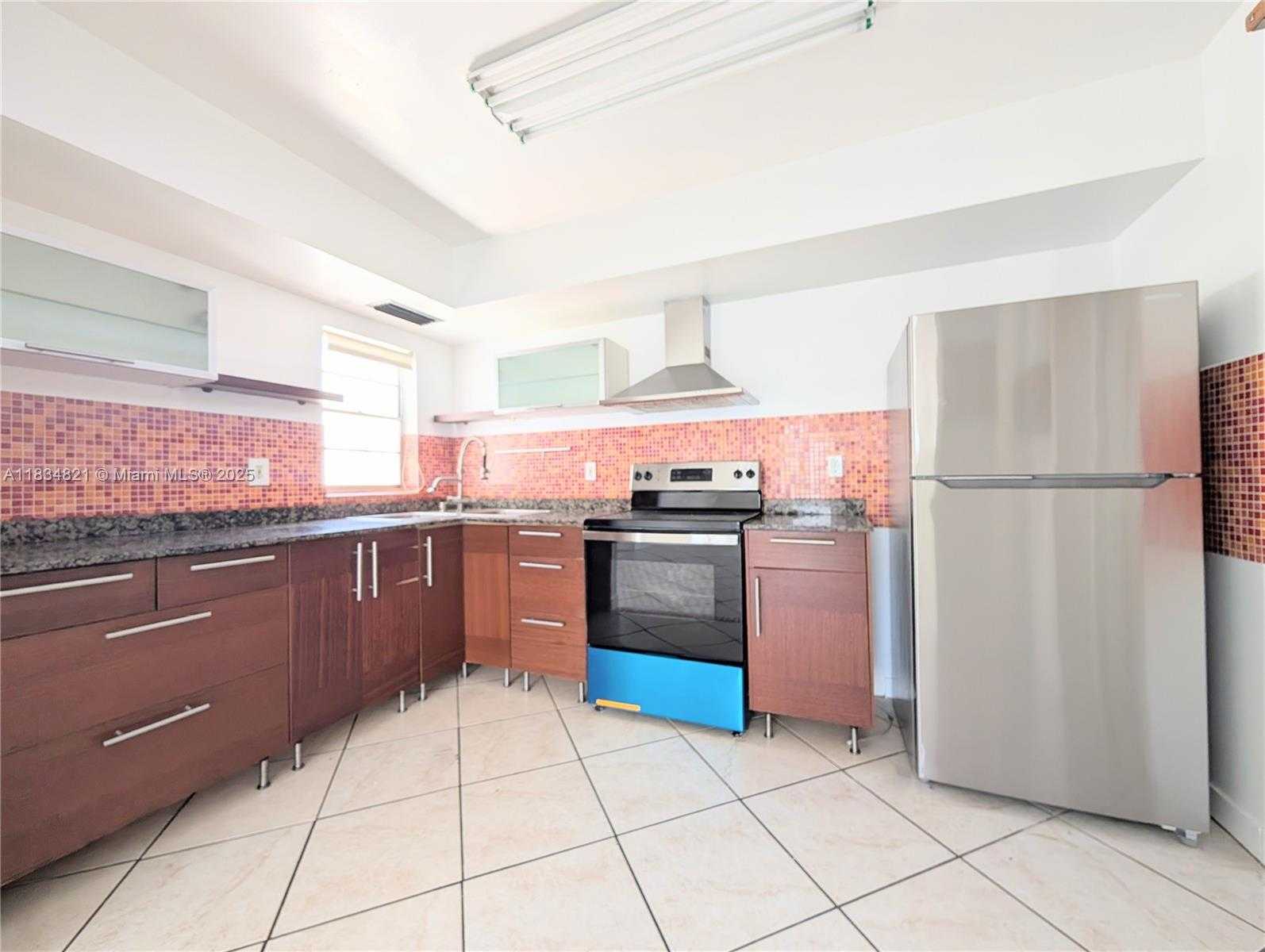 Small Image of 1075 93RD ST #401, Bay Harbor Islands Number 9