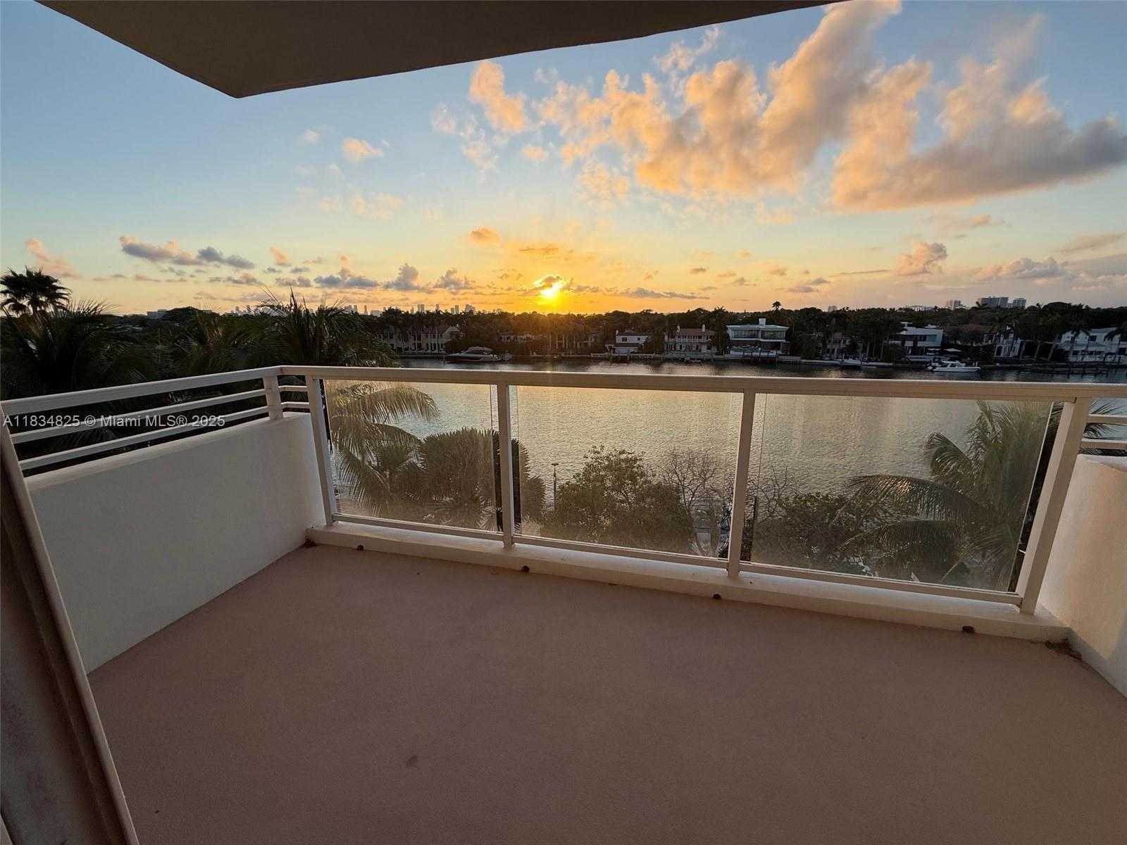 Small Image of 5600 COLLINS AVE #6P, Miami Beach Number 22