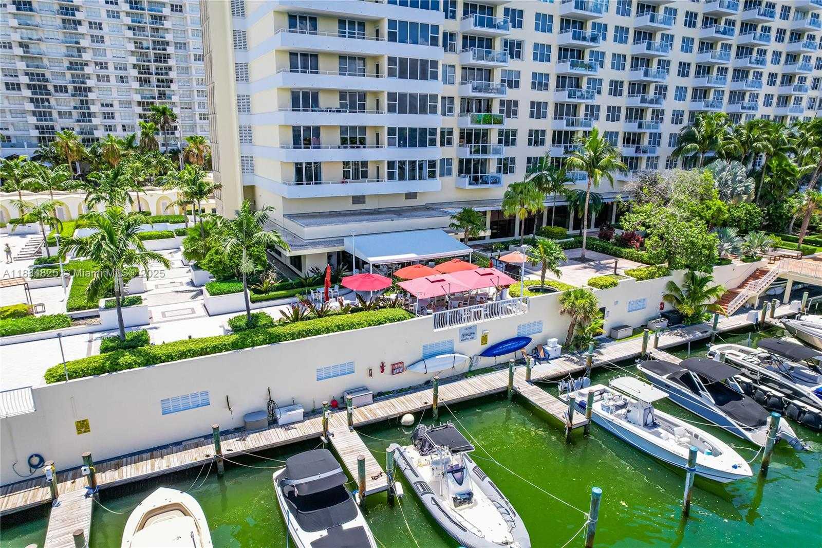 Small Image of 5600 COLLINS AVE #6P, Miami Beach Number 48