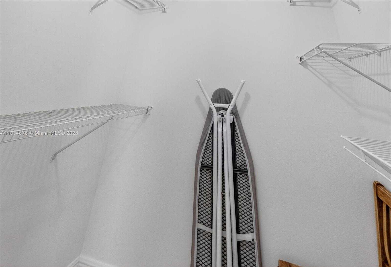Small Image of 2401 COLLINS AVE #1212, Miami Beach Number 19