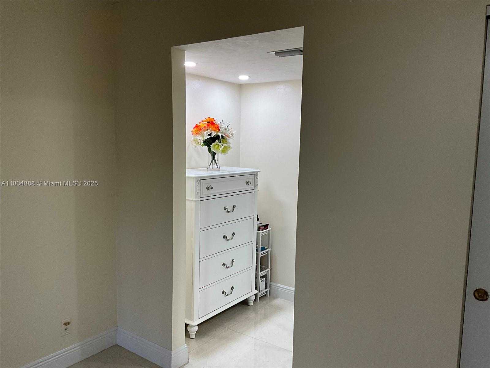 Small Image of 300 BERKLEY RD #108, Hollywood Number 19
