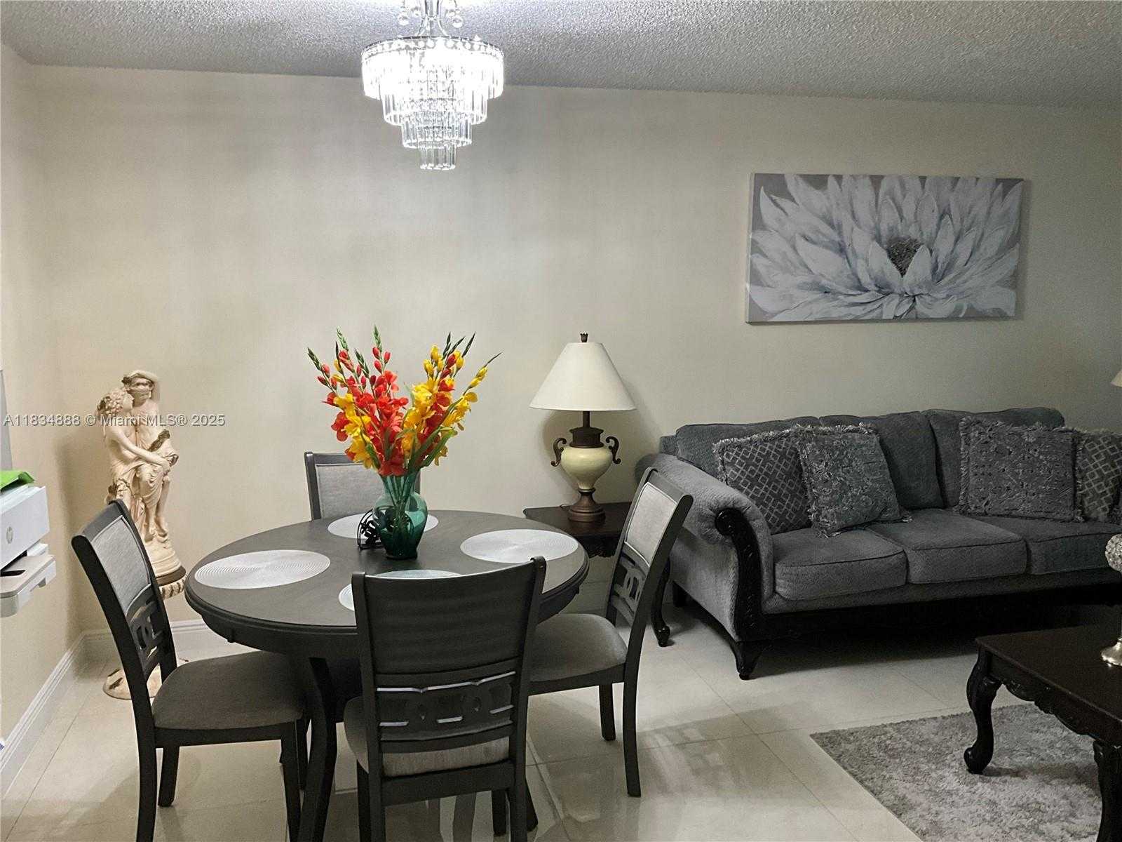 Small Image of 300 BERKLEY RD #108, Hollywood Number 2