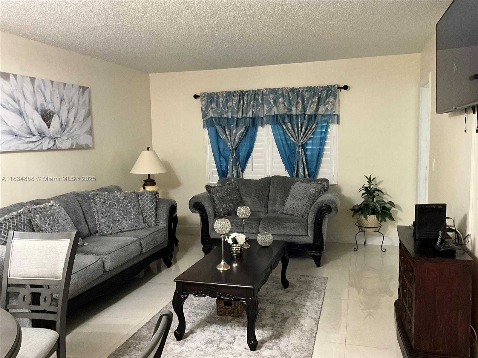 Small Image of 300 BERKLEY RD #108, Hollywood Number 3