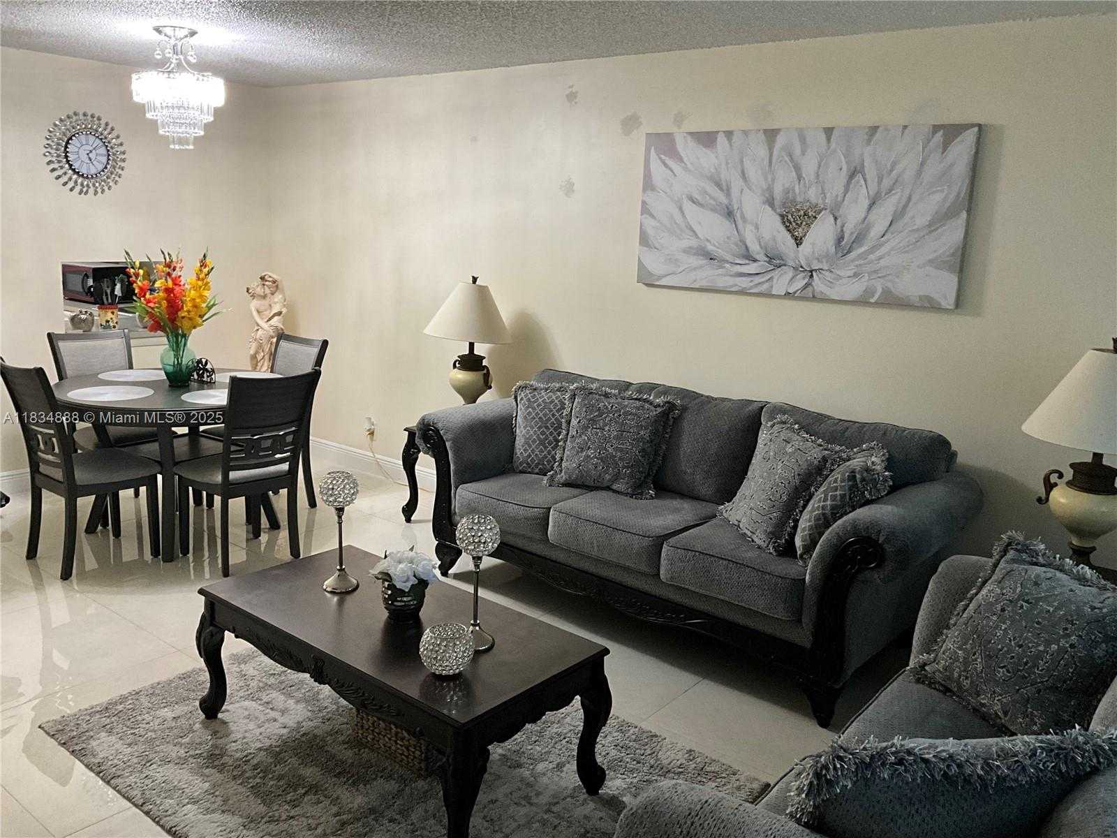 Small Image of 300 BERKLEY RD #108, Hollywood Number 4