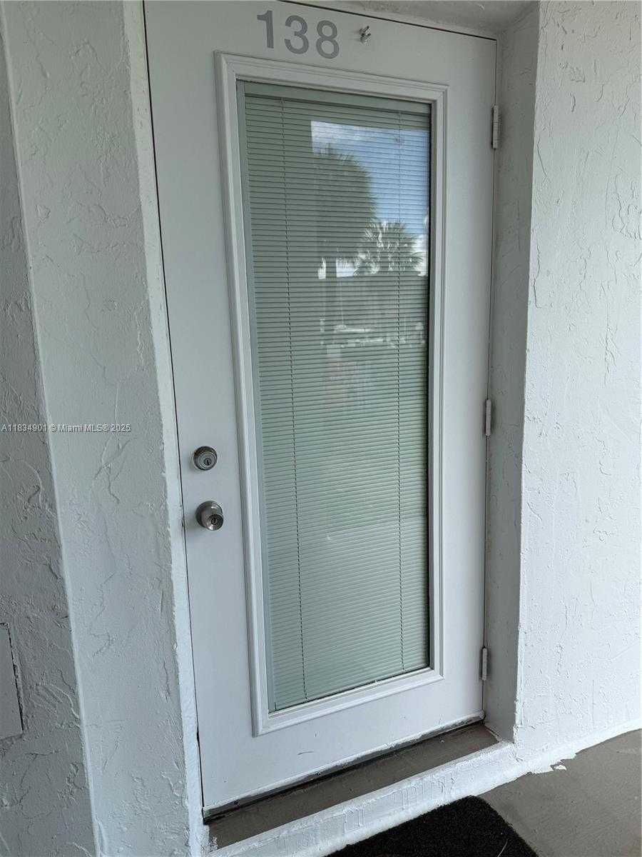 Small Image of 2731 NORTH EAST 14TH ST CSWY #138, Pompano Beach Number 2