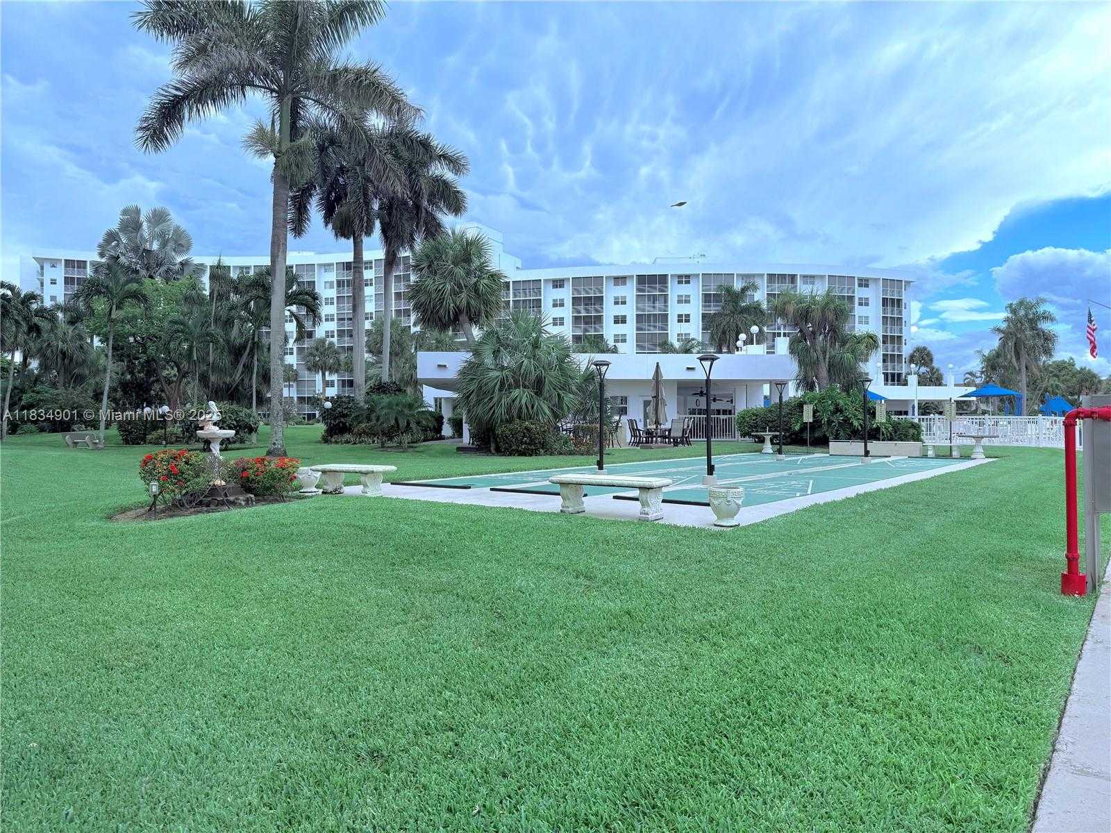 Small Image of 2731 NORTH EAST 14TH ST CSWY #138, Pompano Beach Number 8