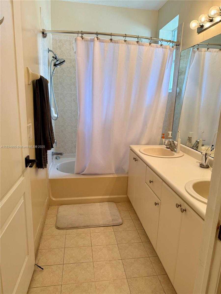 Small Image of 14902 SOUTH WEST 23RD WAY, Miami Number 23