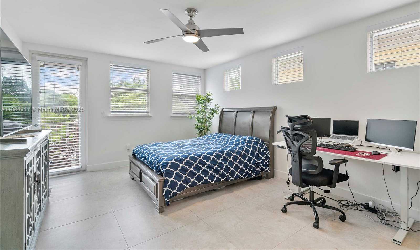 Small Image of 217 SOUTH WEST 11TH ST, Fort Lauderdale Number 14