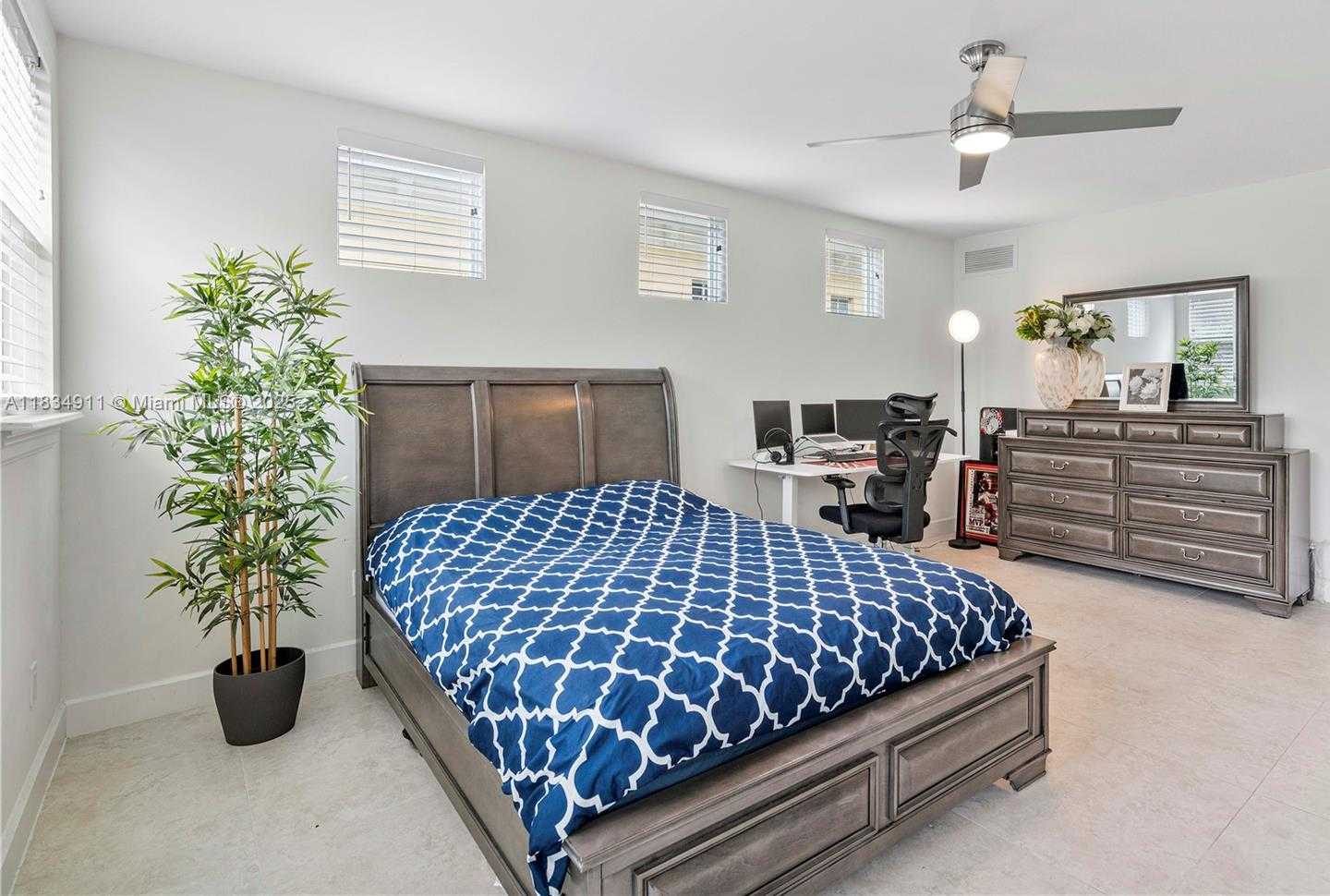 Small Image of 217 SOUTH WEST 11TH ST, Fort Lauderdale Number 16