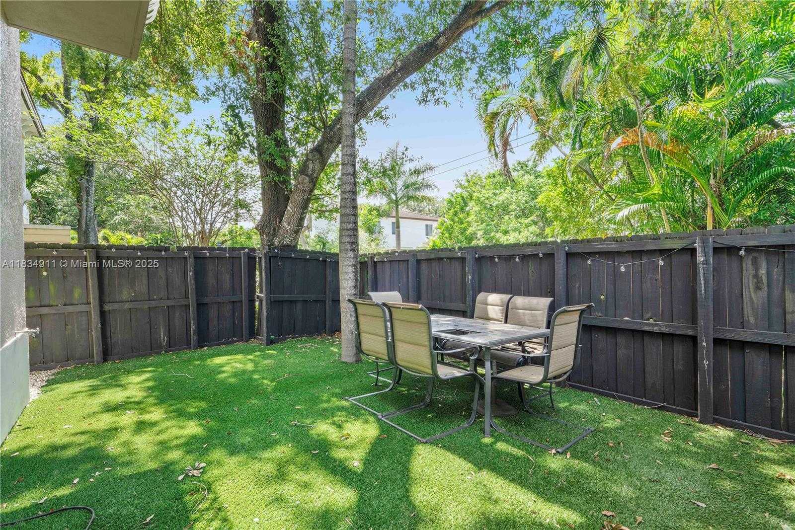 Small Image of 217 SOUTH WEST 11TH ST, Fort Lauderdale Number 31