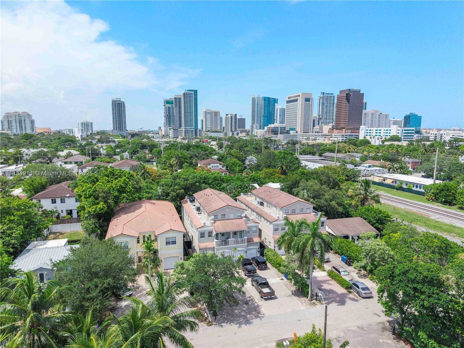 Small Image of 217 SOUTH WEST 11TH ST, Fort Lauderdale Number 32