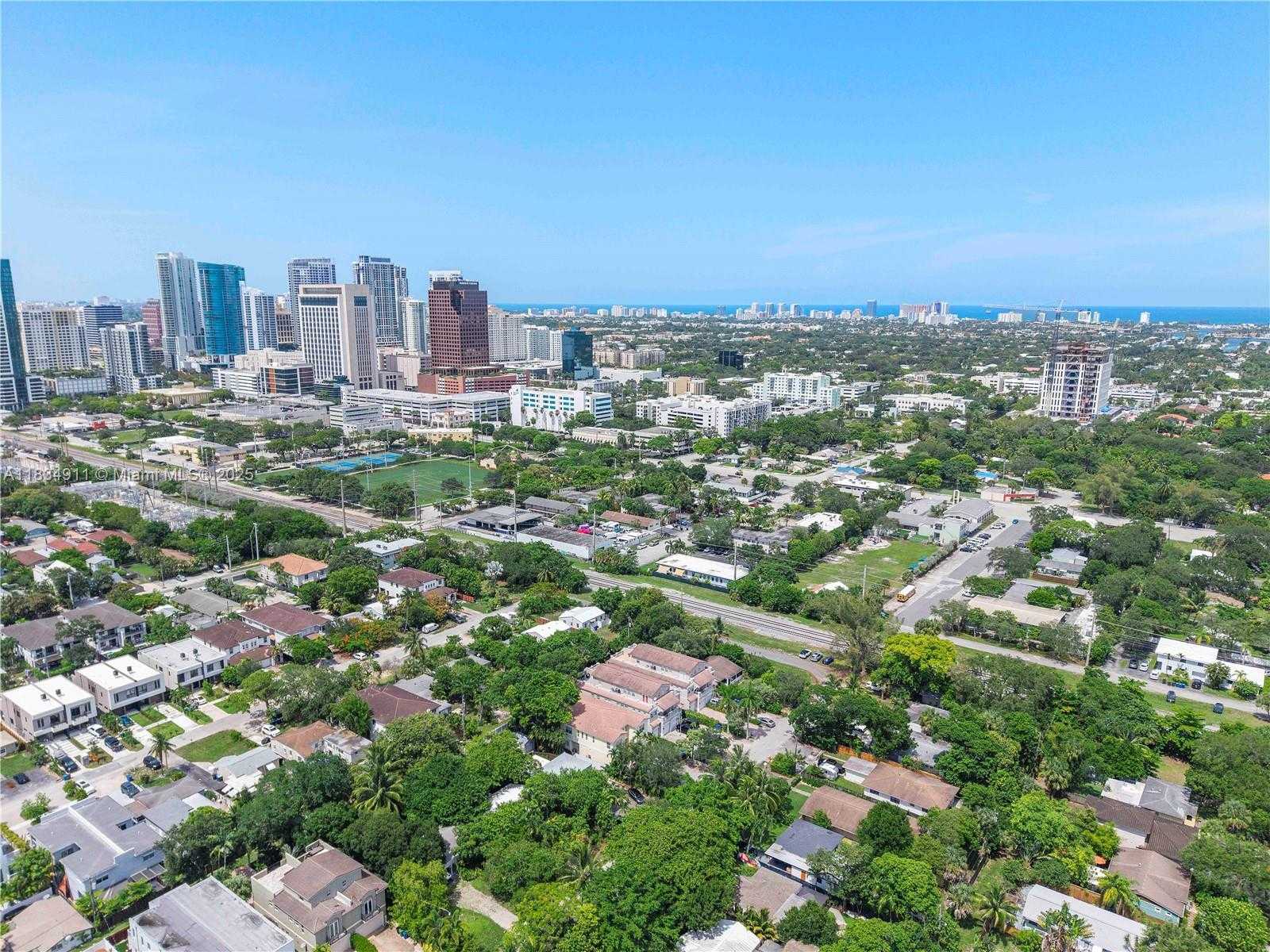 Small Image of 217 SOUTH WEST 11TH ST, Fort Lauderdale Number 33