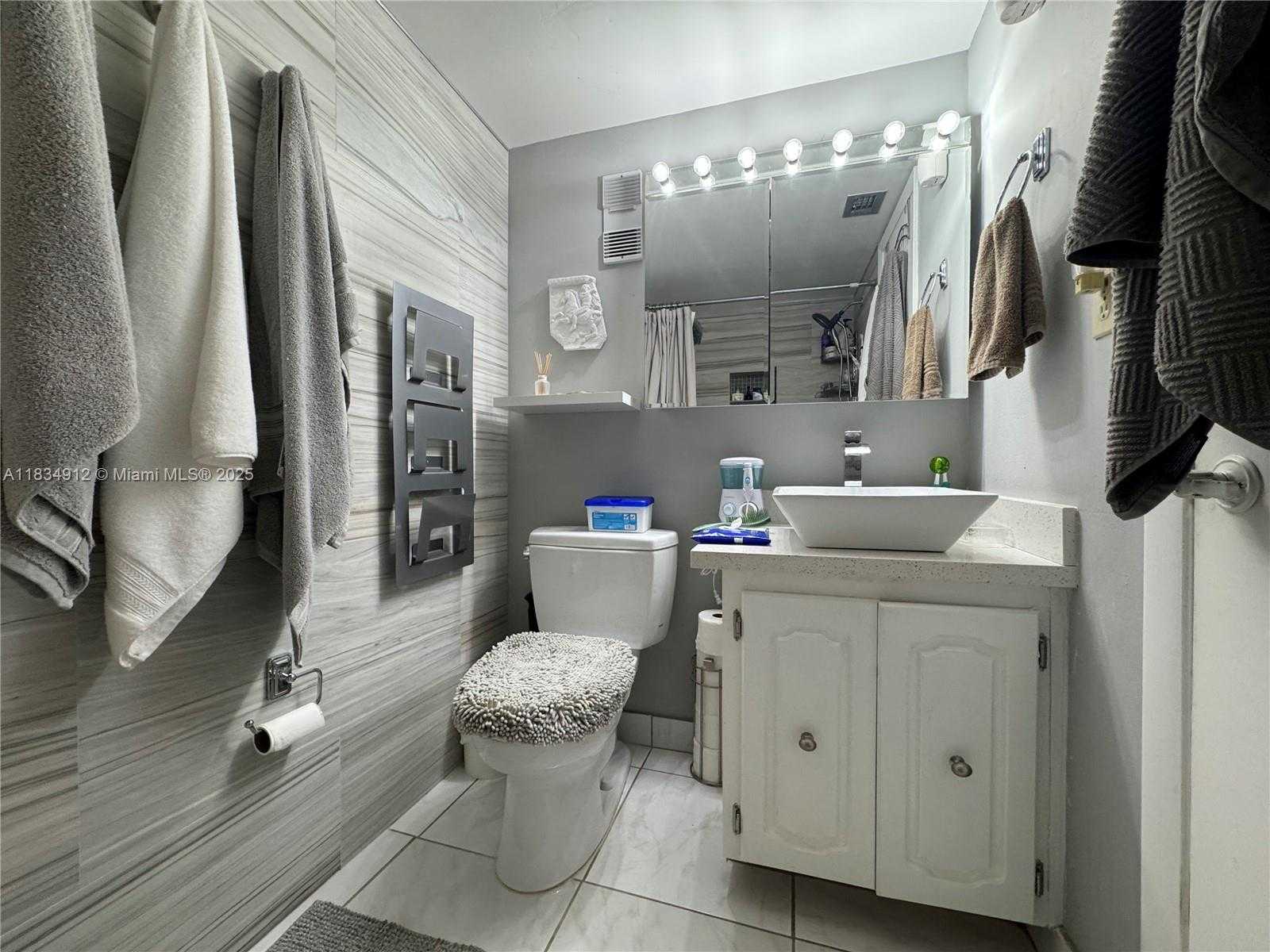 Small Image of 3910 INVERRARY BLVD #603-B, Lauderhill Number 18