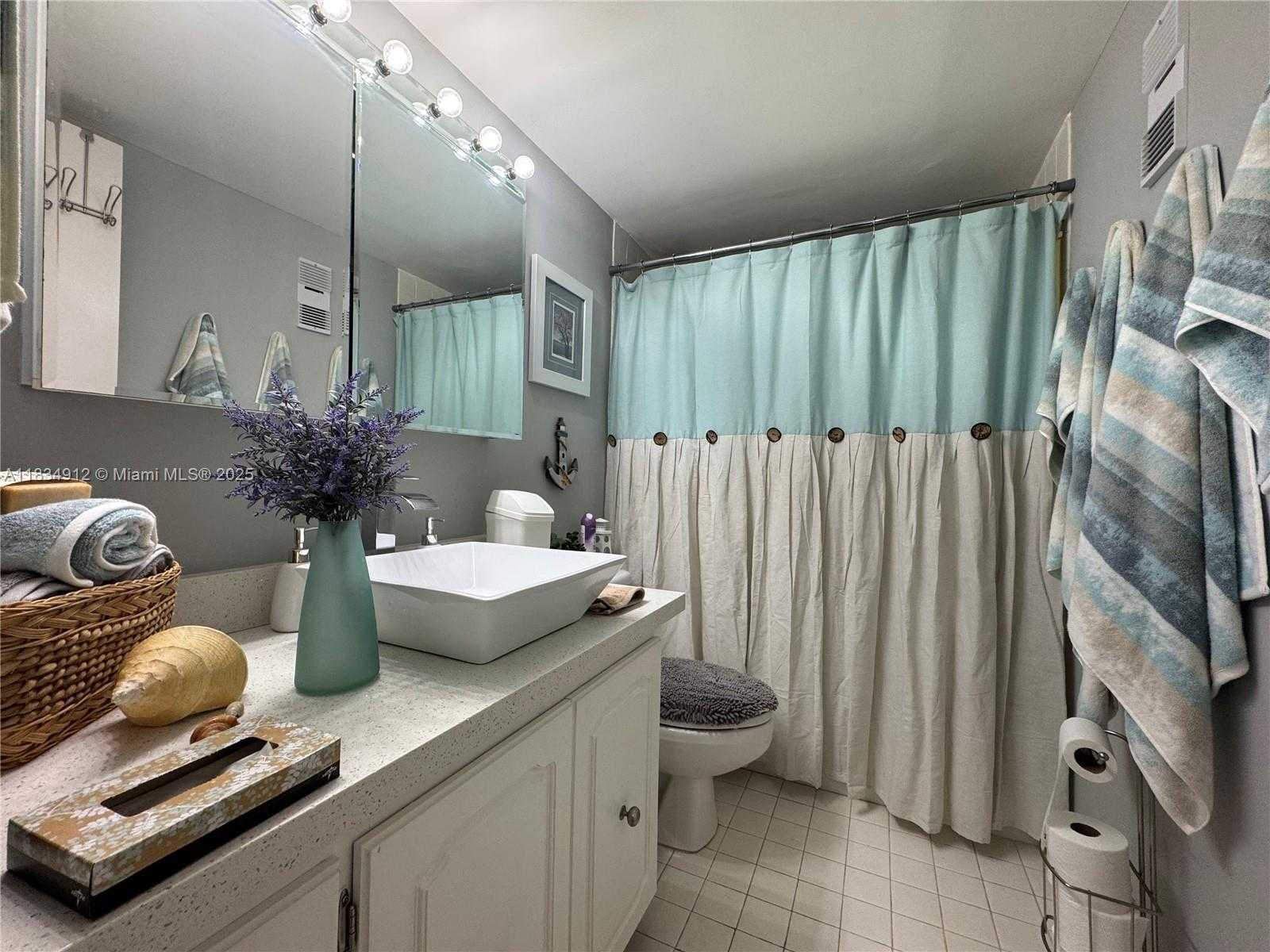 Small Image of 3910 INVERRARY BLVD #603-B, Lauderhill Number 22