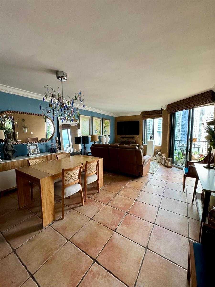 Small Image of 520 BRICKELL KEY DR #A1912, Miami Number 11